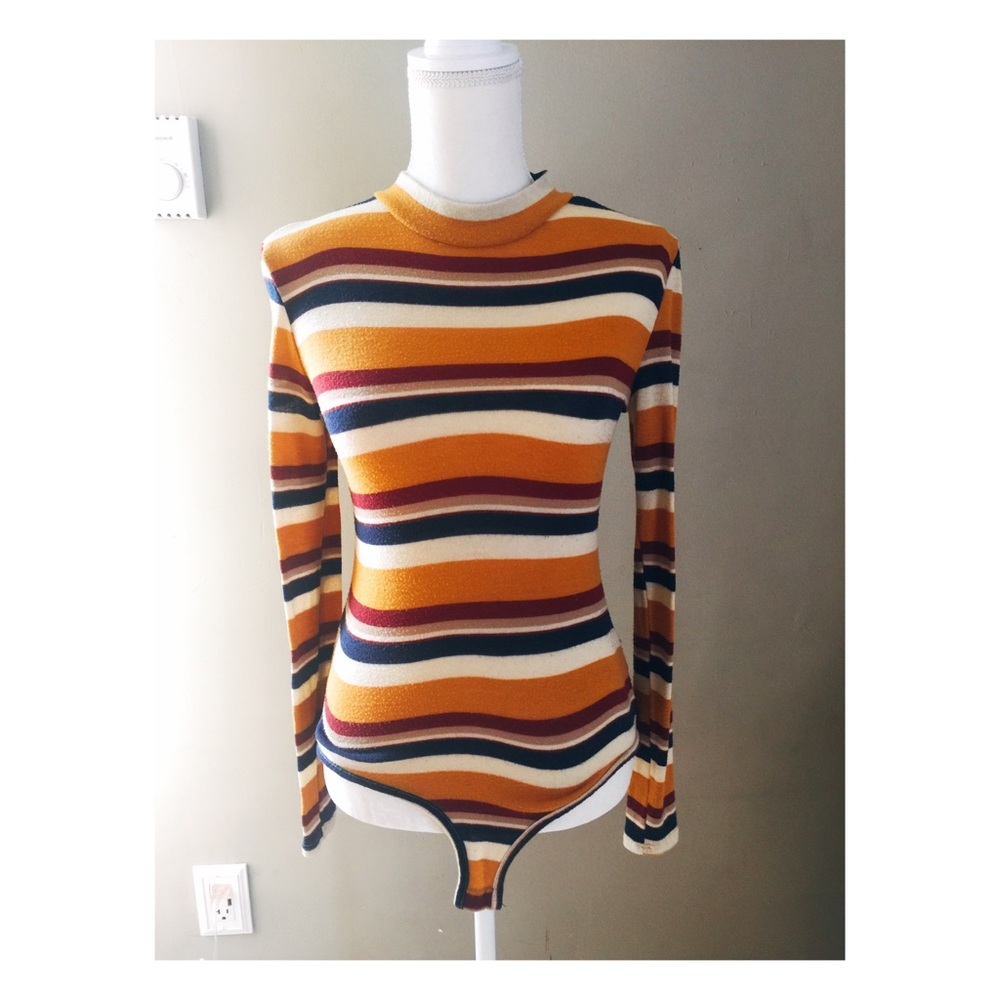 COLORFUL TURTLENECK ONE-PIECE